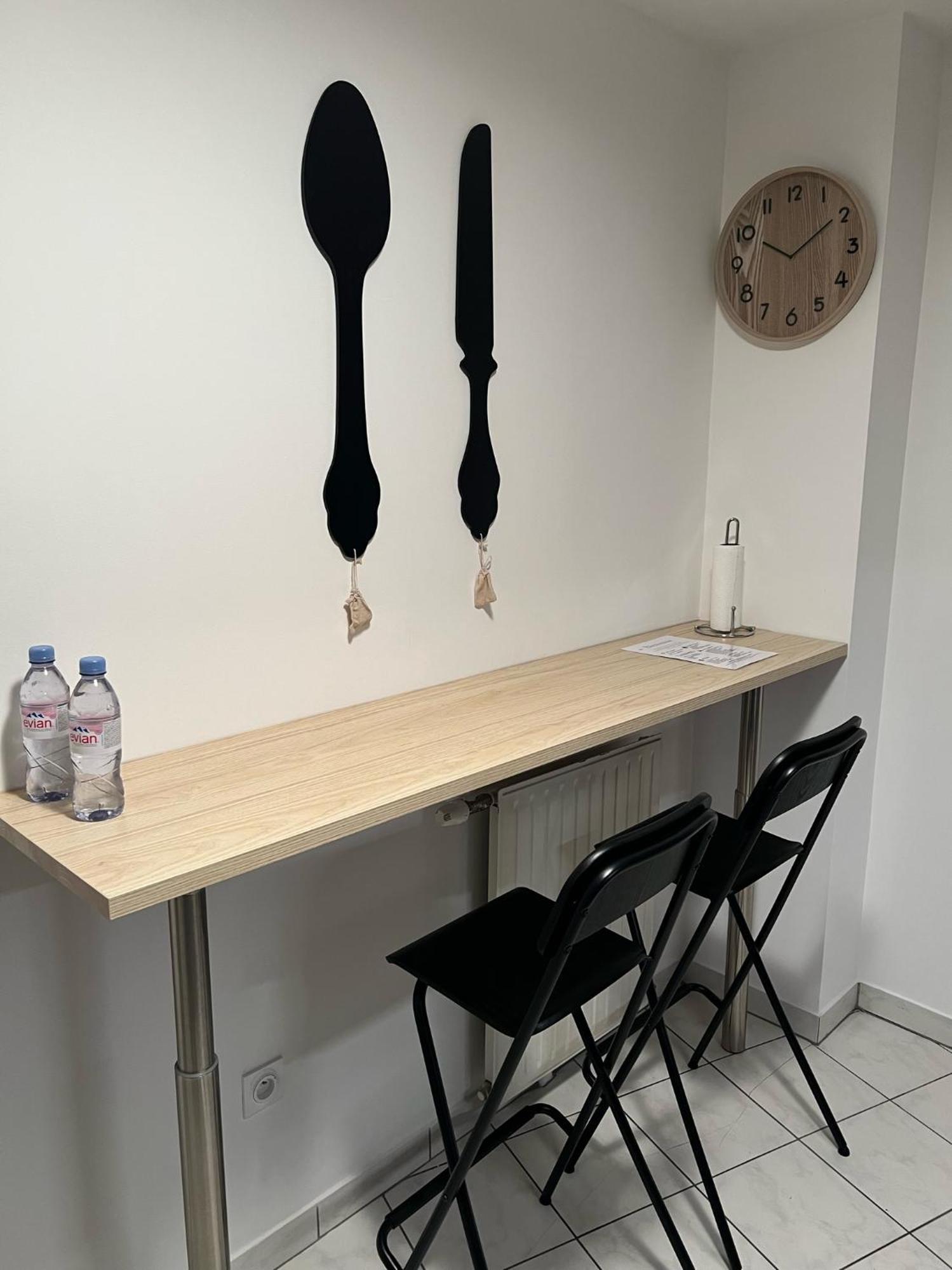 Paris-Montrouge Magnifique Appartement 3 Pieces De 75M2 Avec Parking - Tres Cosy Pour 1 - 8 Personnes Refait A Neuf -Entire Apartment Luxurious And Warm -Montrouge Paris 14Eme - Proche Aeroport Orly Parc Expositions Porte De Versailles Free Wifi Grat Eksteriør bilde
